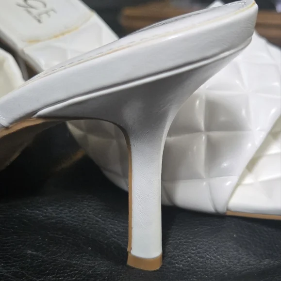 Rouge Helium White Quilted Women's Kitten Keels Sz8.5 NEW - Picture 7 of 8